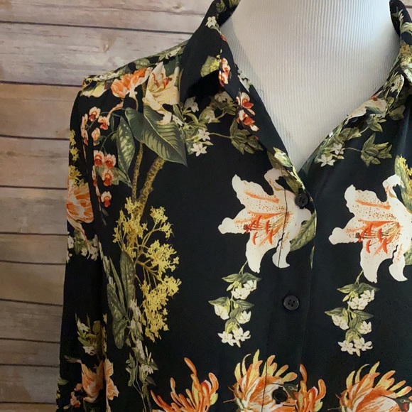 H&M Button-up Blouse - Picture 2 of 7